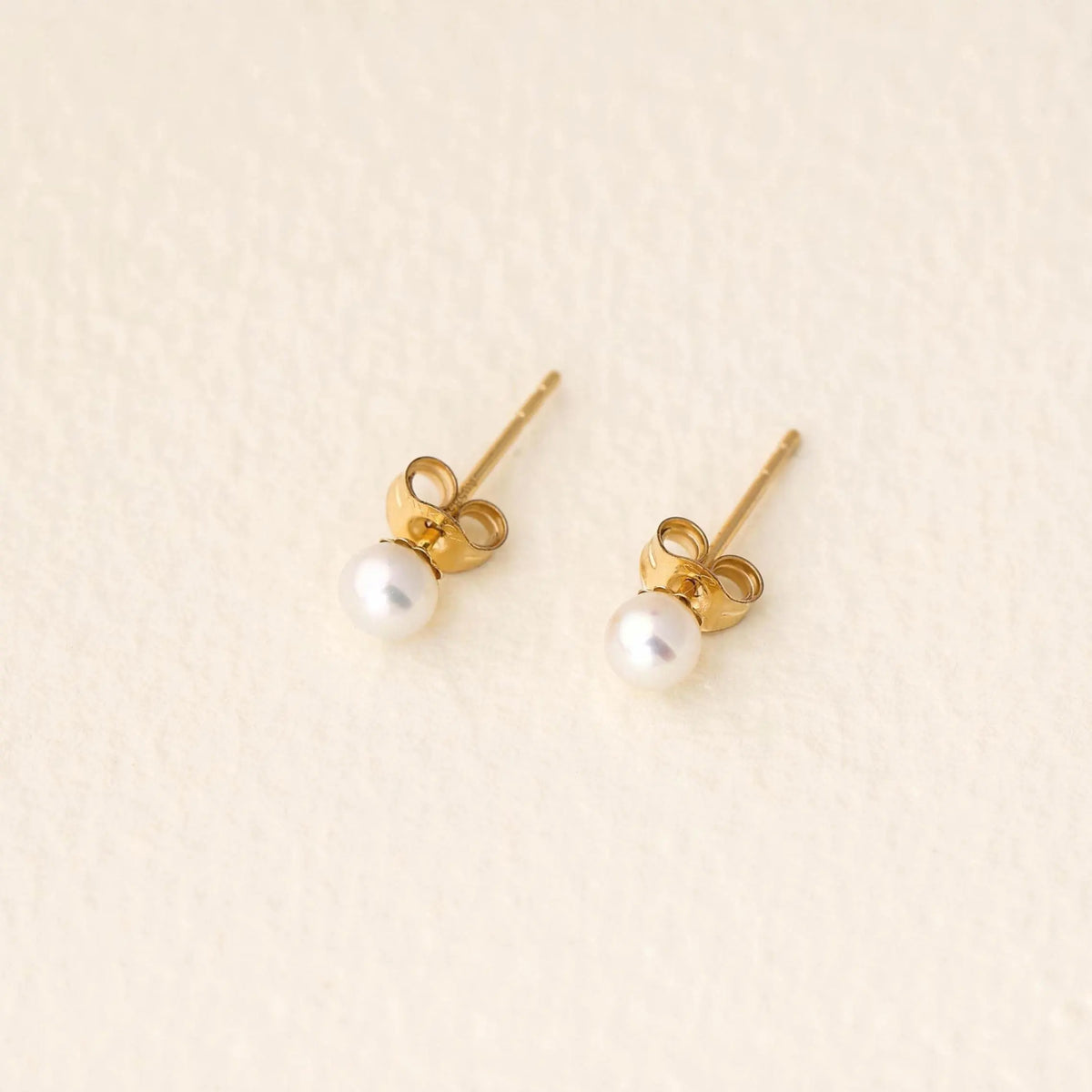 14K Solid Gold Freshwater Pearl Stud Earrings, Minimalist Aurora Luster Pearl