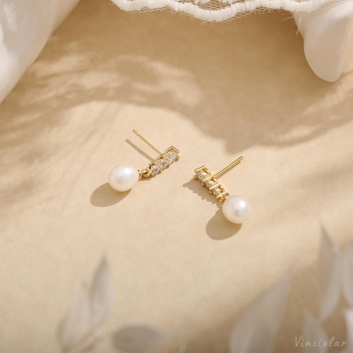 Freshwater Pearl Diamond Earrings, Elegant Pearl Earrings, Bridal Teardrop Earrings, Dainty Wedding Jewelry, Minimalist Earrings for Her