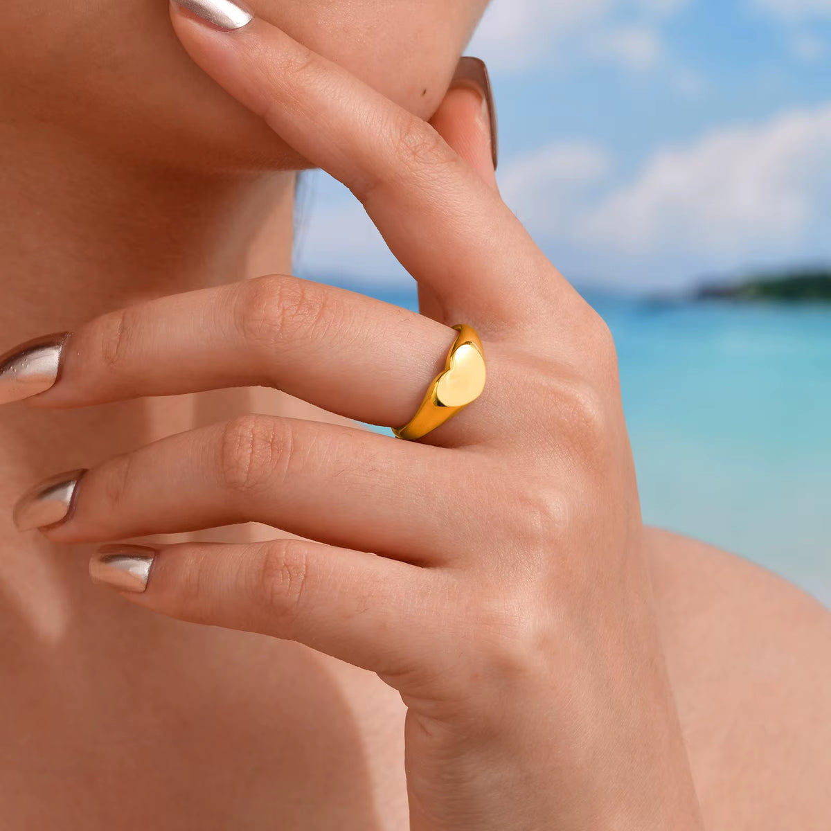 Stainless Steel Heart Rings for Women, Gold Plated Signet Pinky Ring Non-Tarnish Jewelry